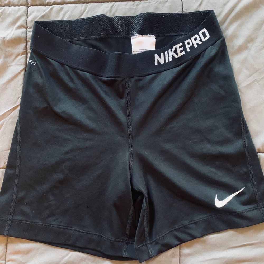 Size Medium Black Nike Pro Shorts